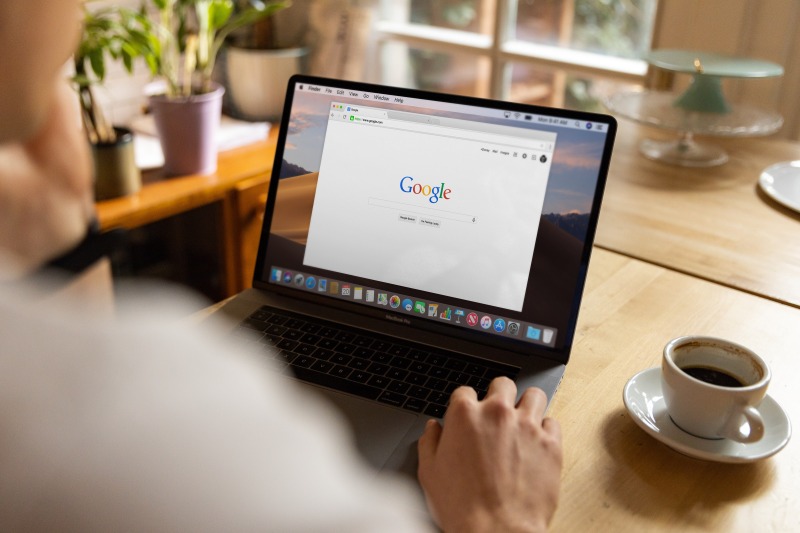 ノートパソコン Googleトップページ