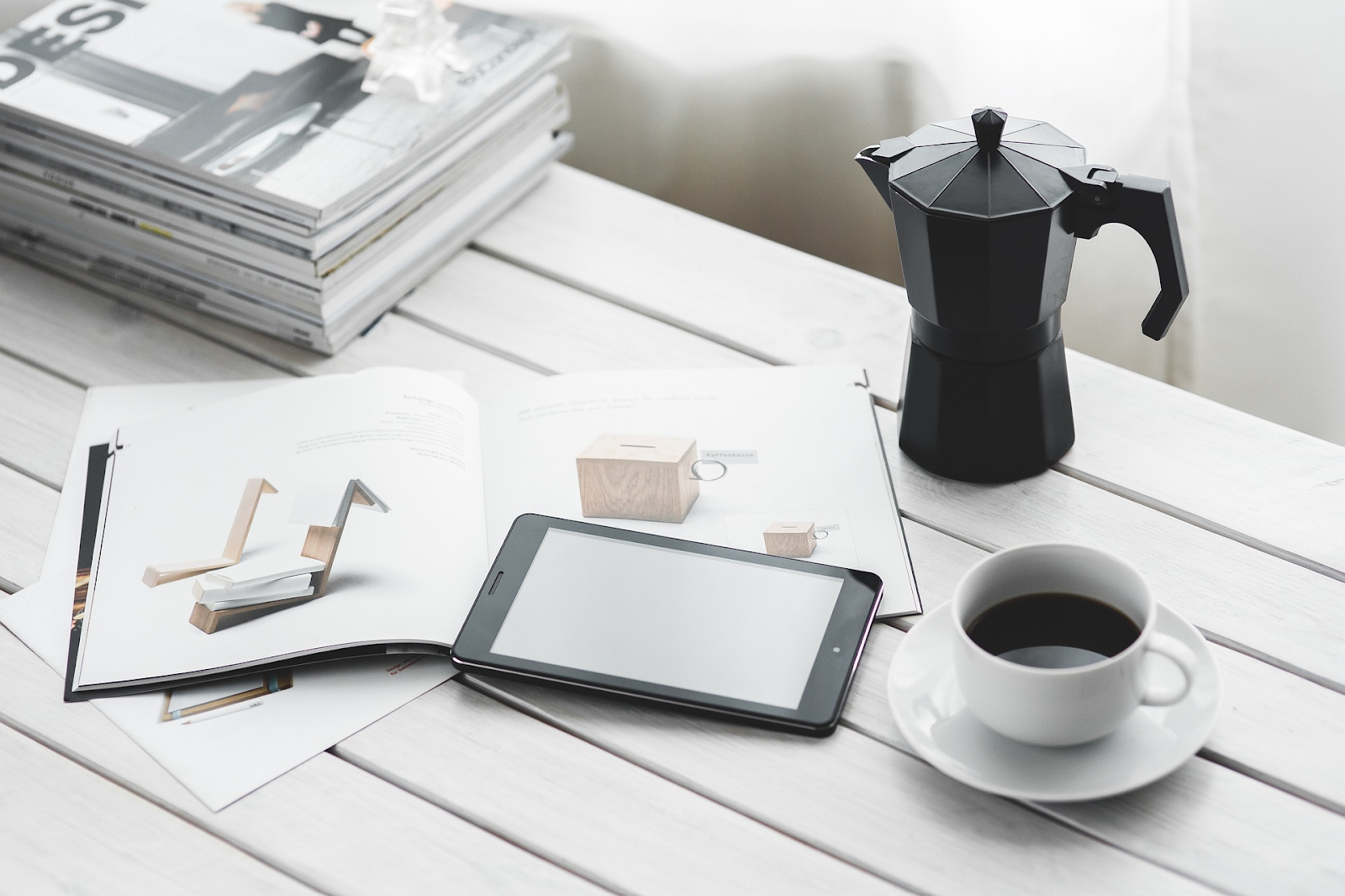 タブレット　コーヒー　資料